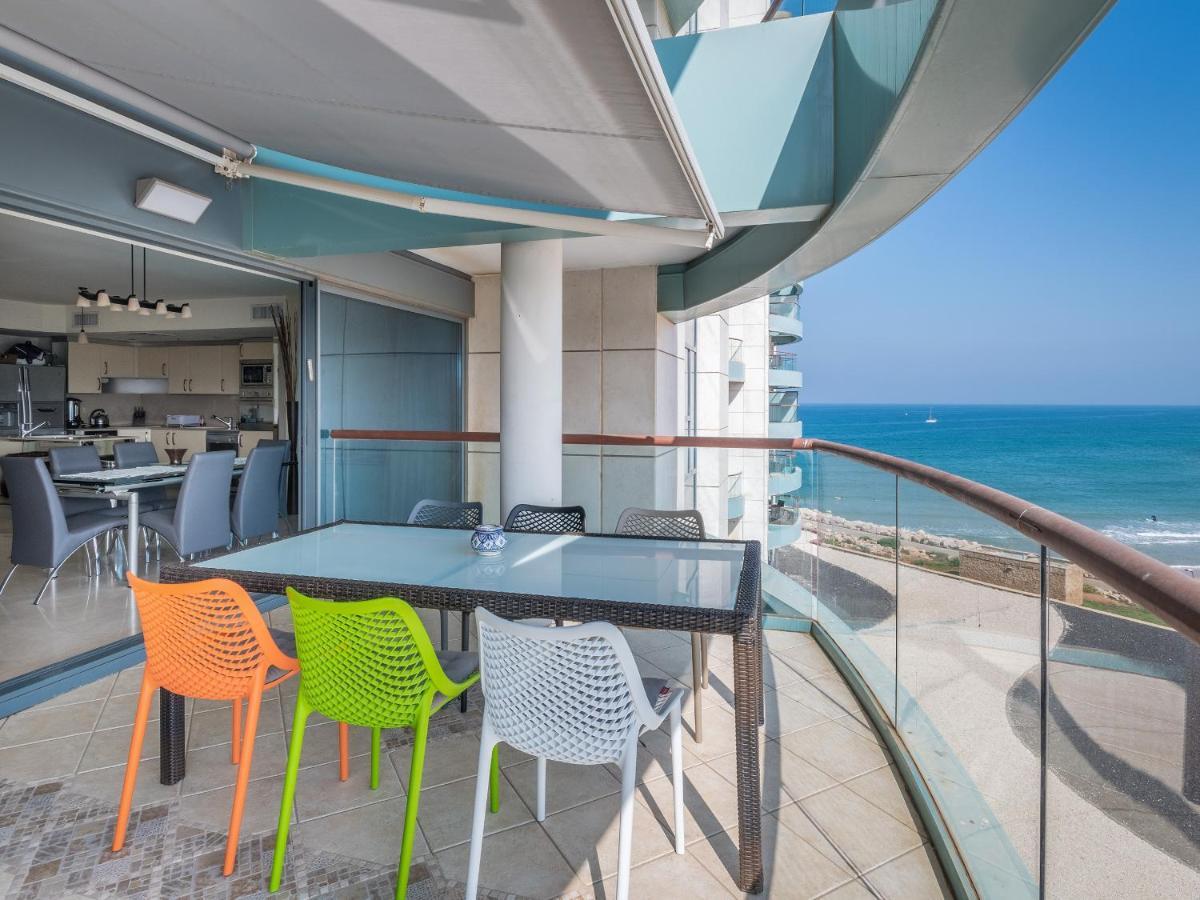 Front of Beach next Ritz Hotel - 3 Bedroom& 3 Bathroom Herzelia Zimmer foto